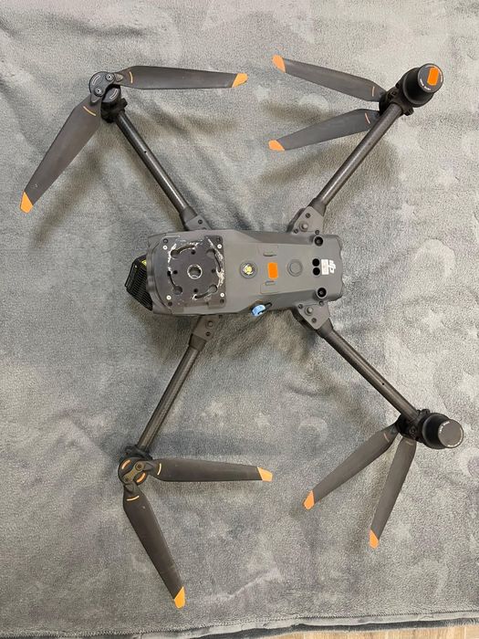 DJI Matrice 30t.