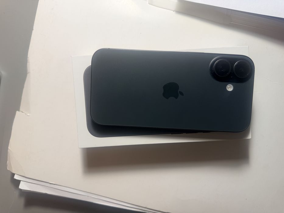 Iphone 17 gwarancja apple do 20 lutego wizualnie jak nowy