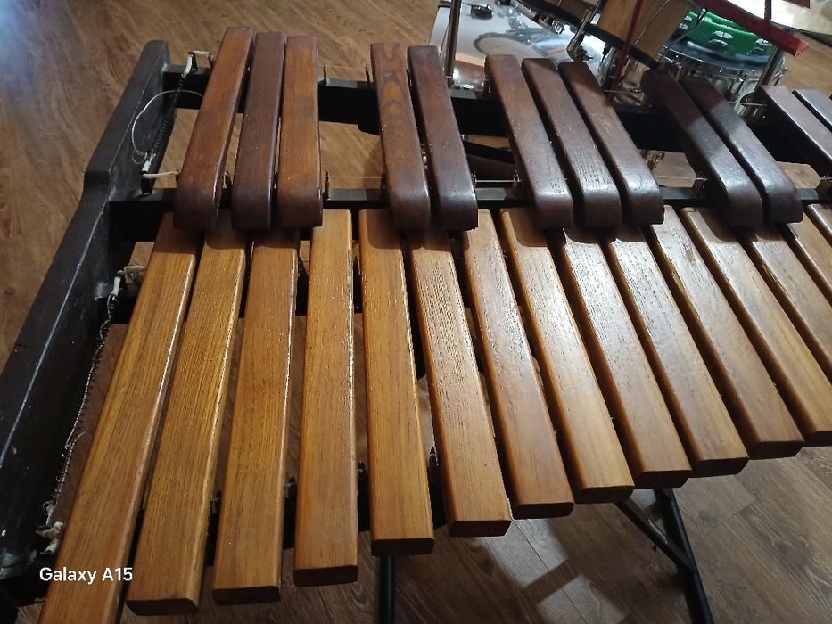 Уроки гри на ударних DRUM SCHOOL