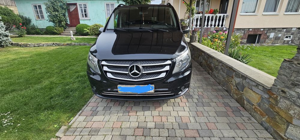 Задні фонарі,Фари передні на Mercedes  Vito 447