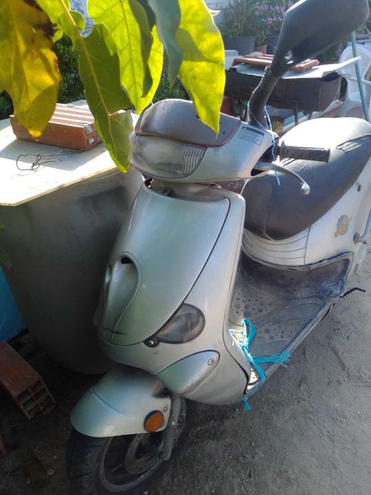 Vendo para peças/ ou troco por algo do meu interesse.