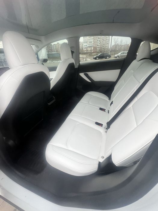 VIP авто для весіль, свят, тренсфер в Дніпро