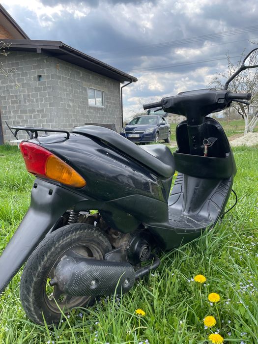Скутер Suzuki Lets2