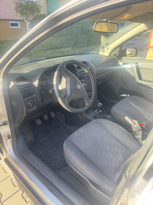 Opel astra g 1.6 benzyna hatchback 2001