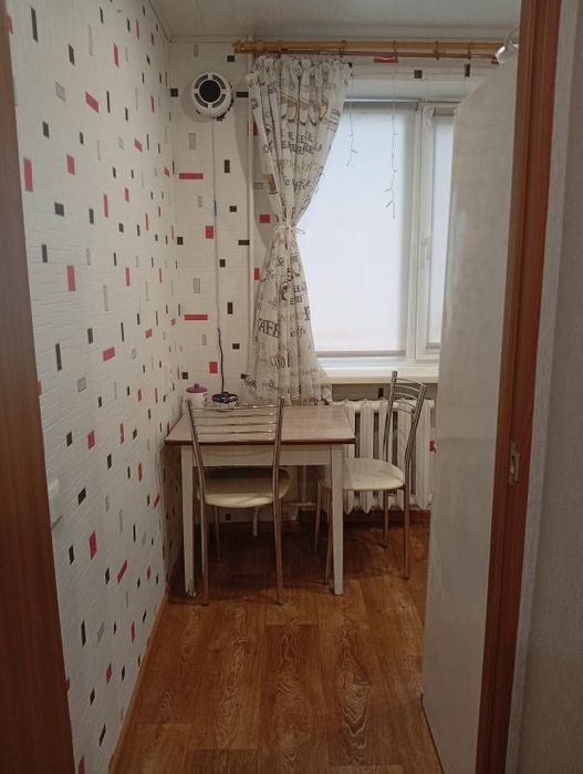 Здам 2-кімнатну квартиру (перший поверх, р-н АТБ, вул. Космонавтів).