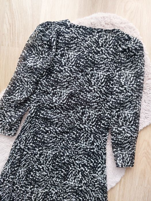 Sukienka Reserved 36