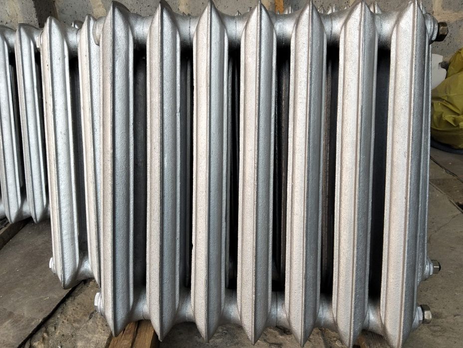 Grzejniki żeliwne – grzejnik 20 żeberek, po demontażu, bardzo dobry st