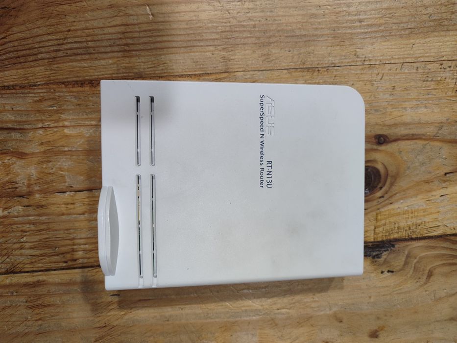 Маршрутизатор Asus RT-N13U