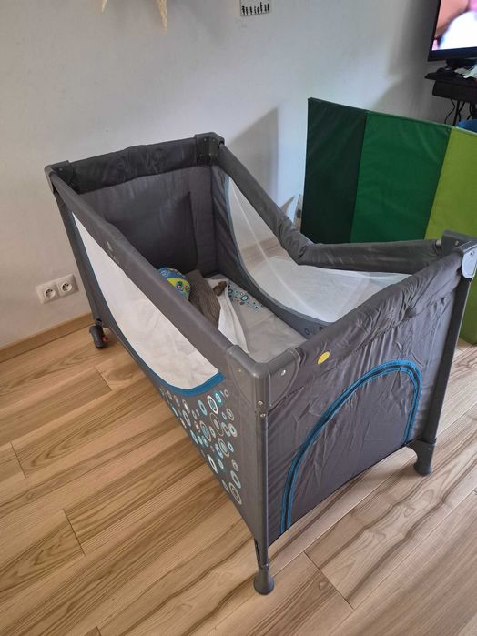 Łóżeczko turystyczne dla dziecka