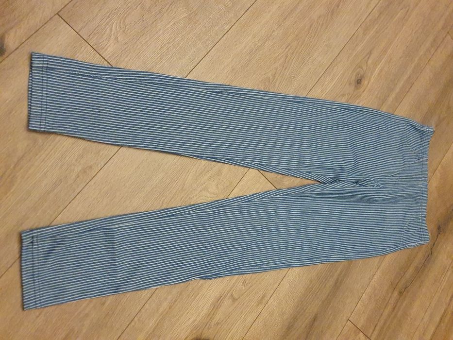 Piękne nowe jegginsy marki Calzedonia rozmiar S prążki
