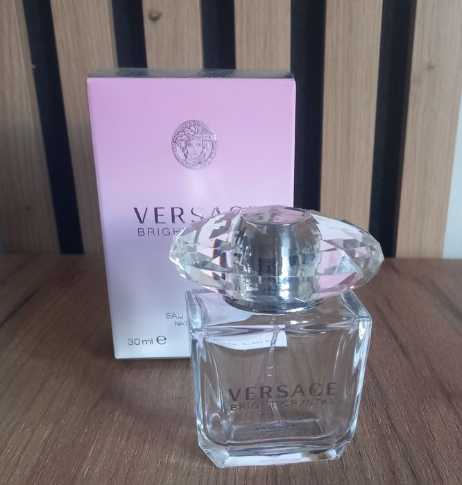 Pusty flakonik po perfumach