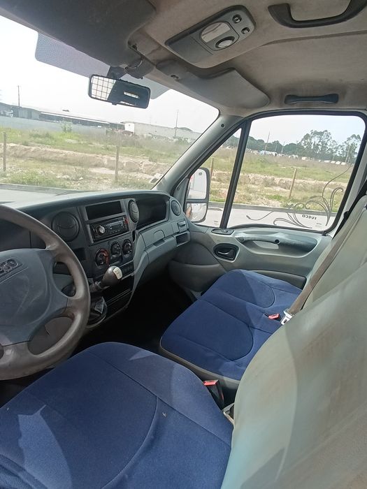 Iveco cabine dupla e caixa
