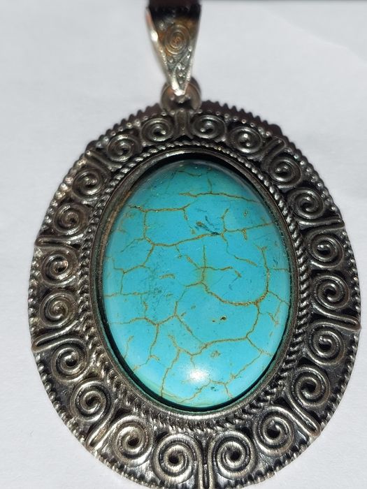 Кулон из натурального камня