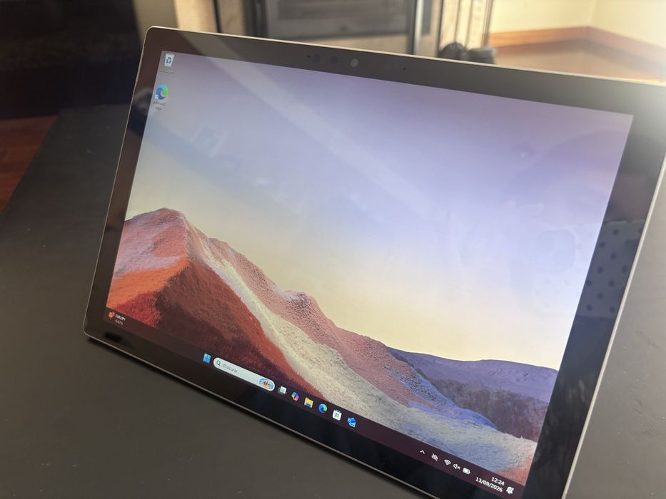 Microsoft Surface Pro 7 model 1866 i5