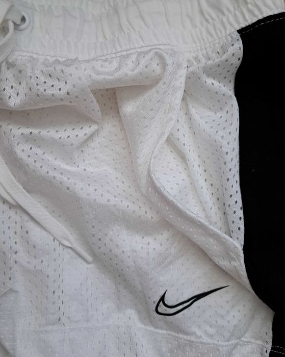 Spodenki sportowe damskie Nike