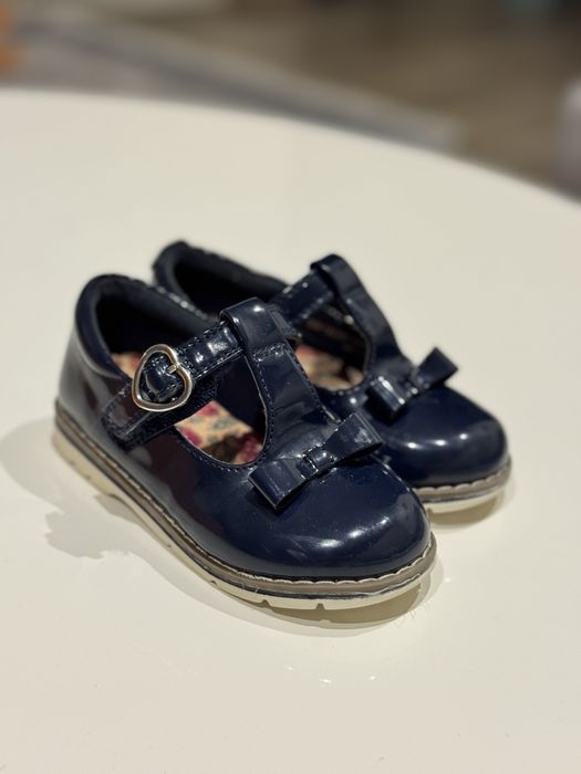 Туфлі на дівчинку 23,5 (6,5F)