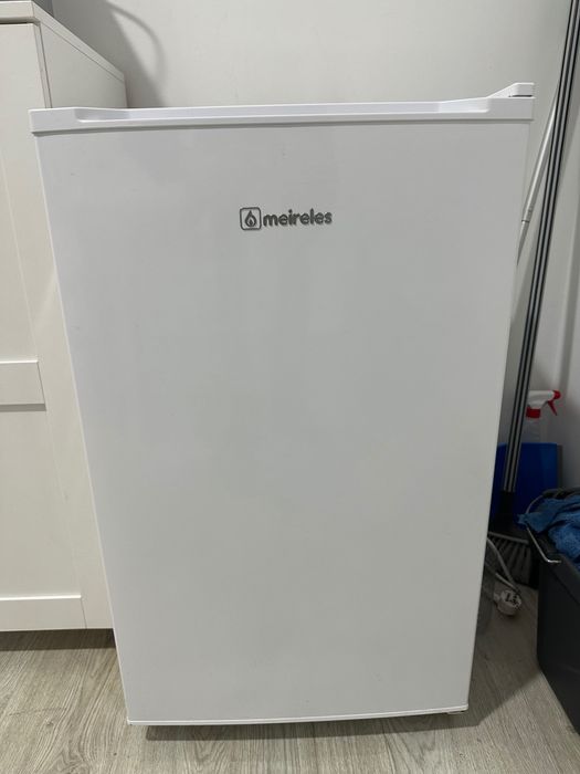 Frigorífico Meireles como Novo