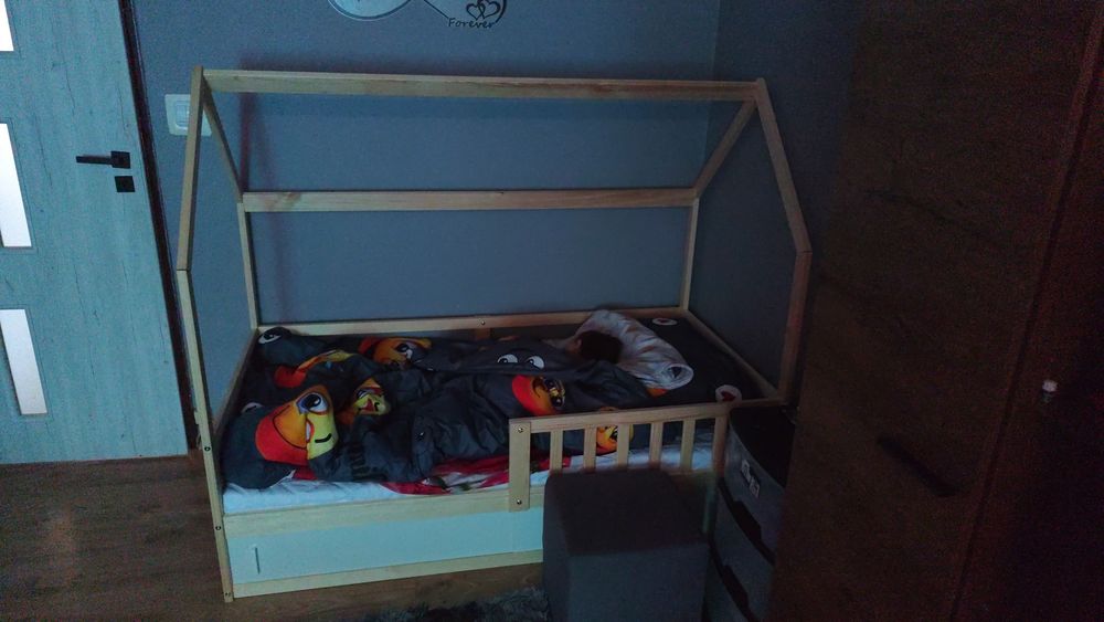 Łóżko dziecięce pojedyncze SMART 2 DOMEK 80X160 z materacem i