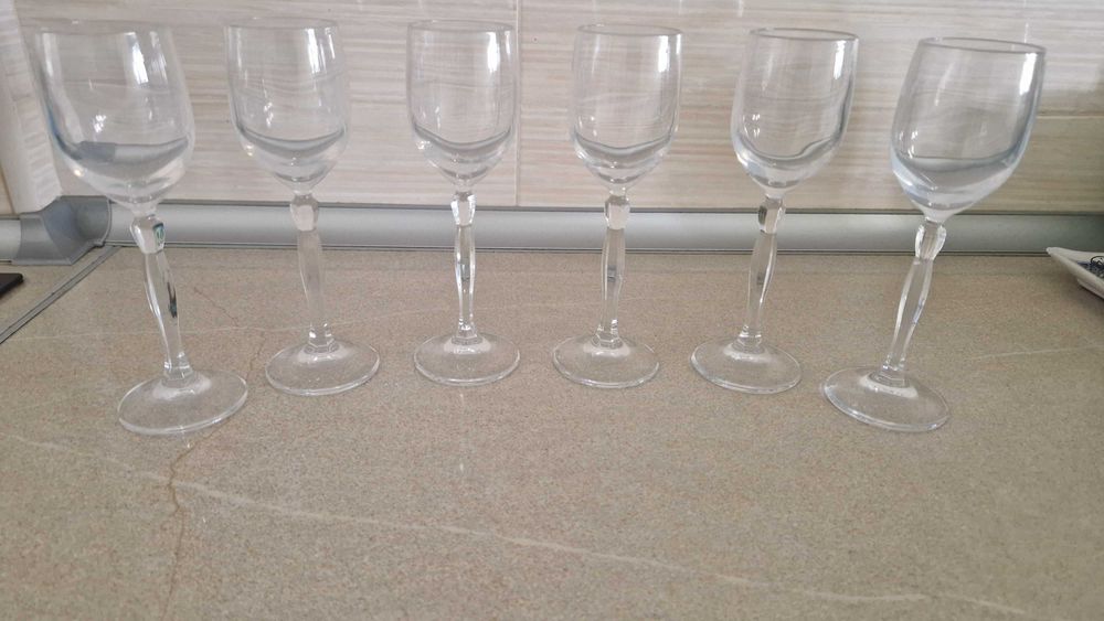 Conjunto 6 copos de aperitivos / licor em vidro pé alto