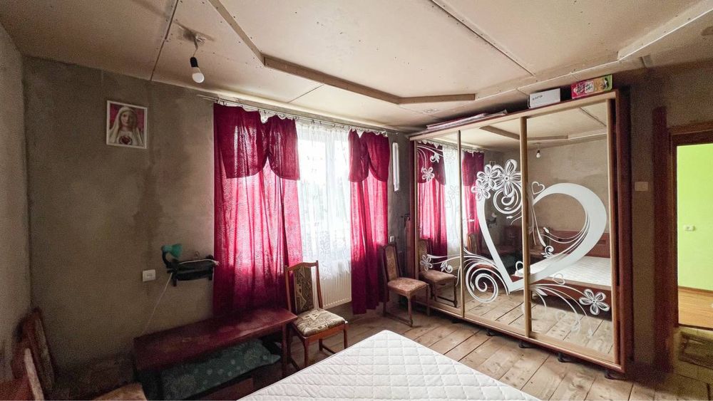 Продаж 4 кімнатної квартири