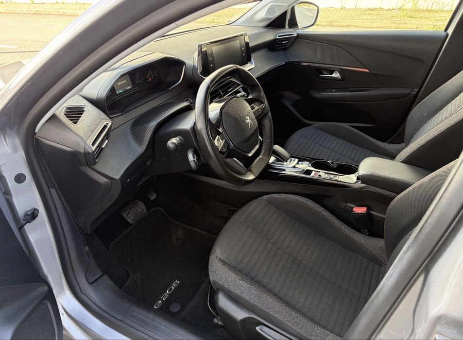 Peugeot e-208 - 99.862 kms