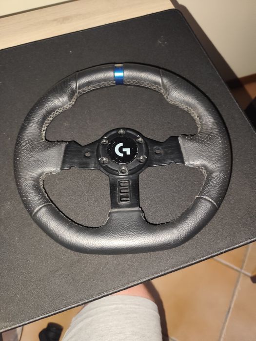 G29 como novo com volante de F1