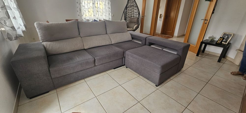 Sofá chaiselong cinzento