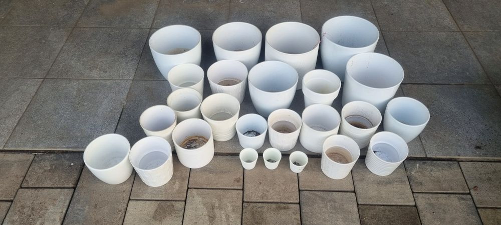 doniczki 24 sztuki różne wielkosci