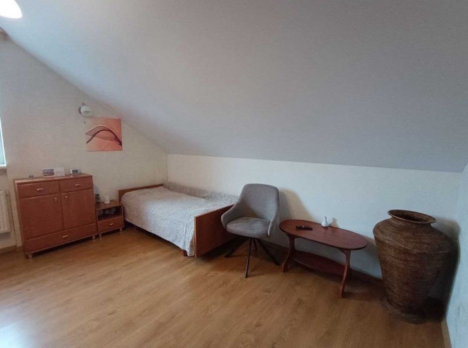 Будинок з ремонтом у Бучі.Гараж+альтанка. 6 соток