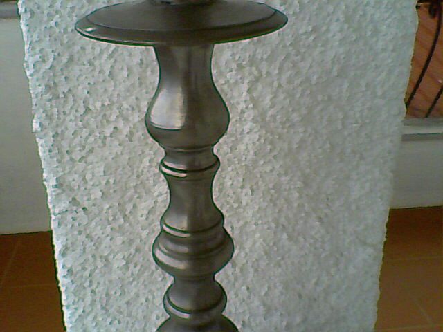 2 candelabros únicos em estanho (95%)