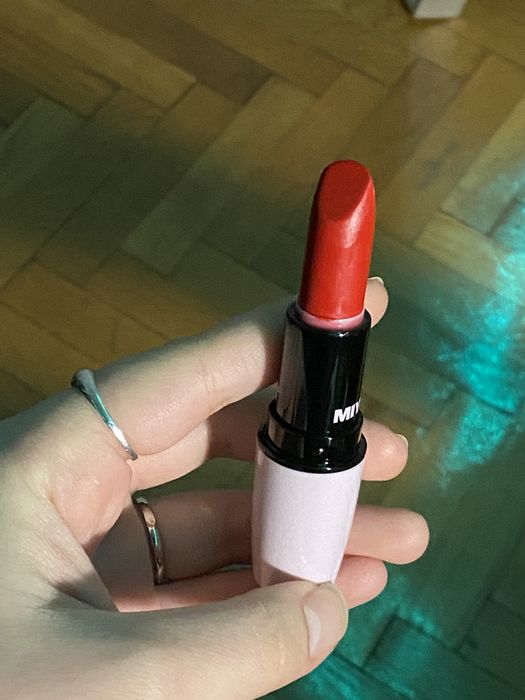 Помади Bourjois Miyo