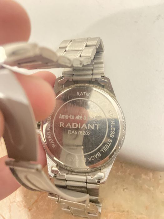 Dois relogios 1 Radiant e 1Roger Rodin