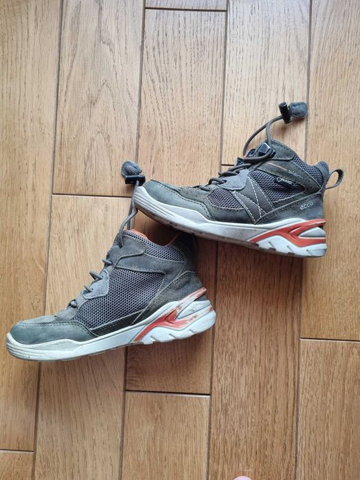 Демісезонні чоботи для хлопчика або дівчинки Ecco, розмір 27