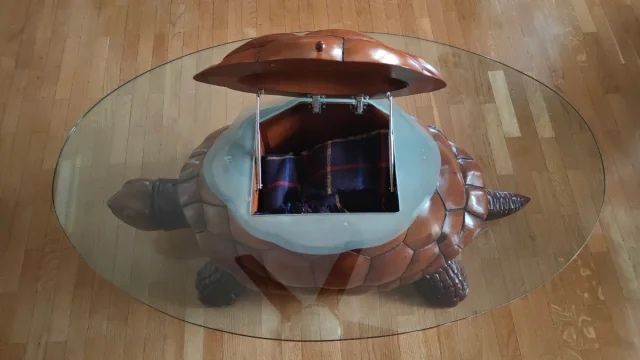 Mesa de Centro Exclusiva "Tartaruga" em Madeira Maciça c/ Tampo de Vidro