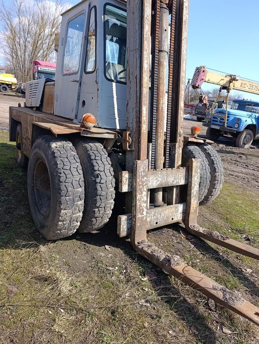 Продам навантажувач Львівський