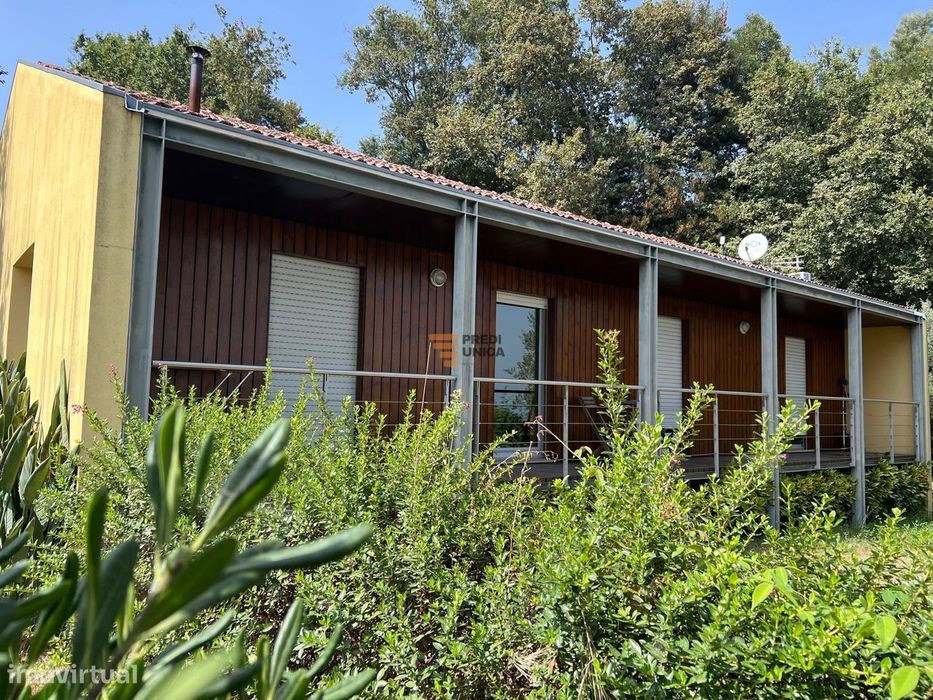 Moradia T2 Arrendamento em Carvalhosa,Paços de Ferreira