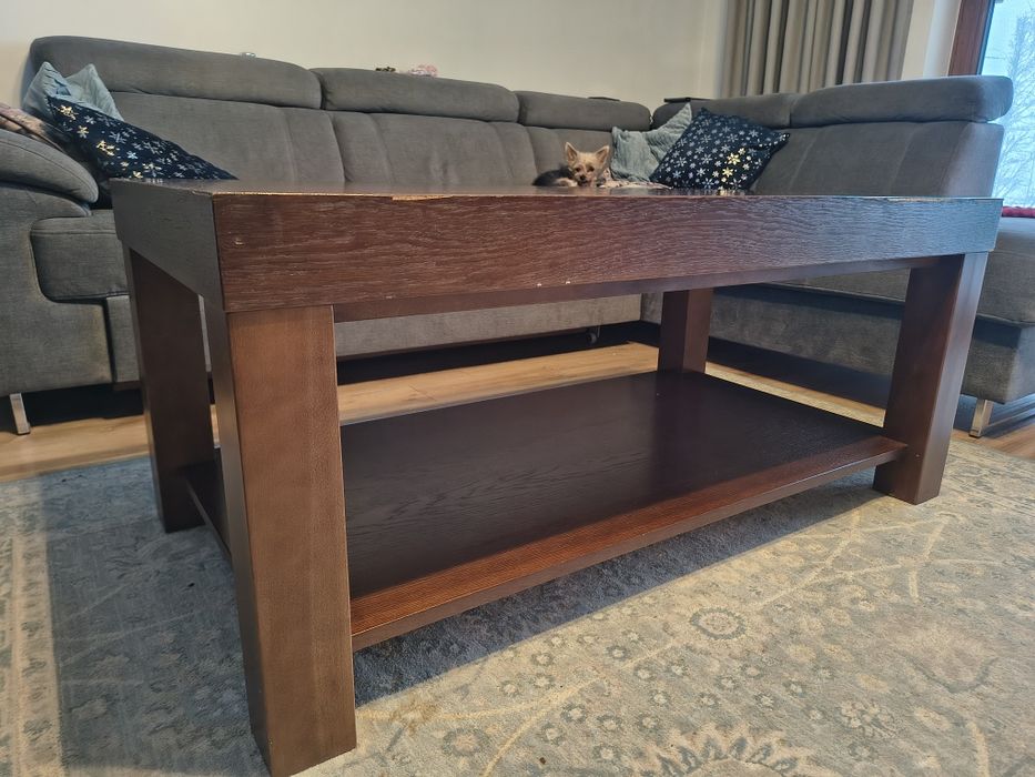 Stolik kawowy z półką