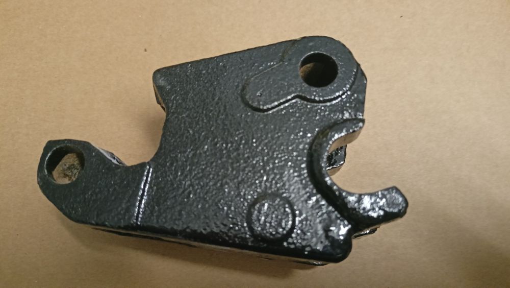 Jarzmo haka Brink 431400,Thule, zaślepki Volvo