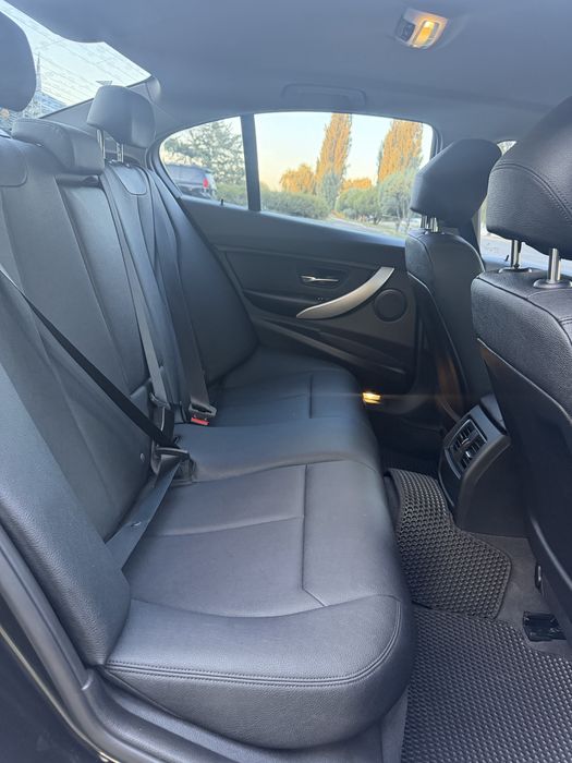 Продам Bmw 3-series f30 320i