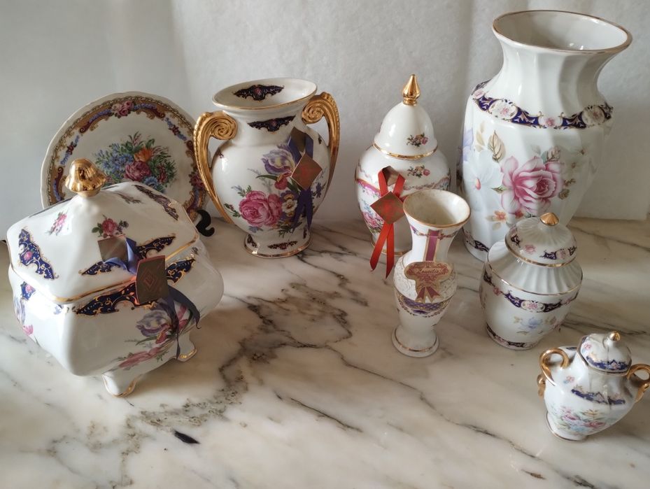 Conjunto peças de Porcelana tradicional