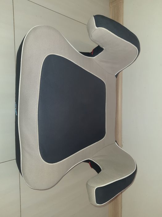 Fotelik Podstawka do samochodu dla dziecka