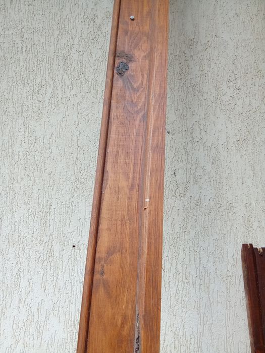 Rodapé em madeira antiga