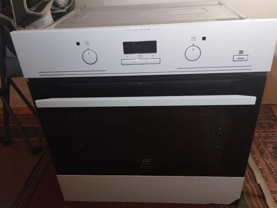Духова шафа Electrolux ЕОВ 53434/93434