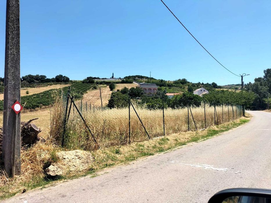 Moradia T4 com Terreno de 4720 m2 em Cachoeiras - Vila Franca de Xira