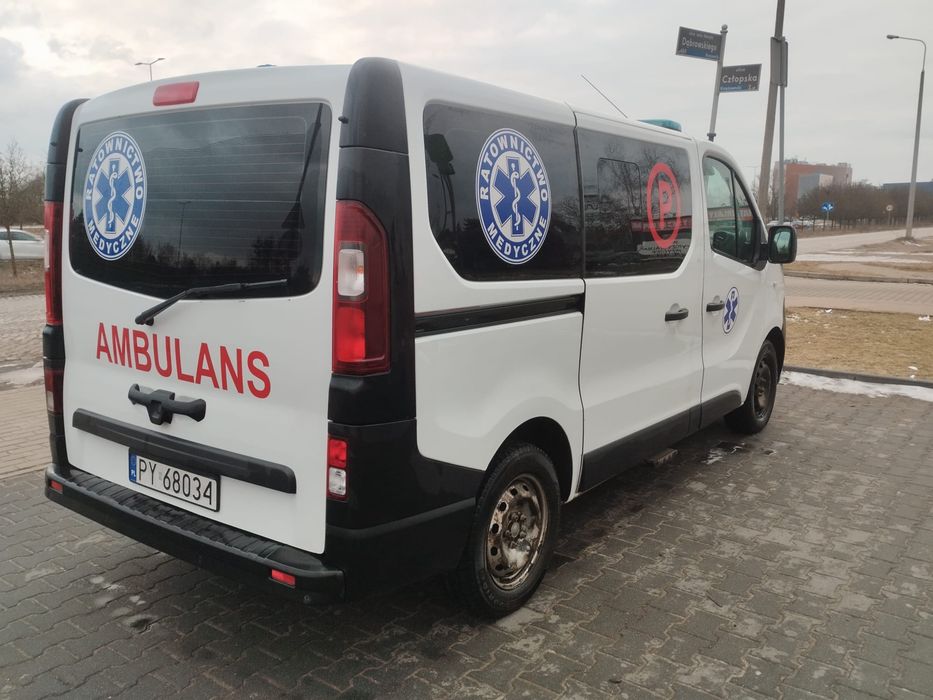 Ambulans karetka Opel Vivaro Rezerwacja