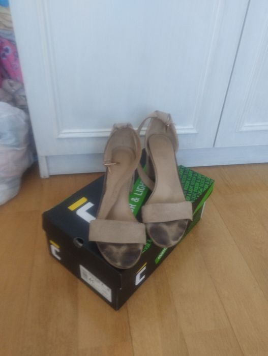 Sandały  damskie z Daichmana 40 skóra
