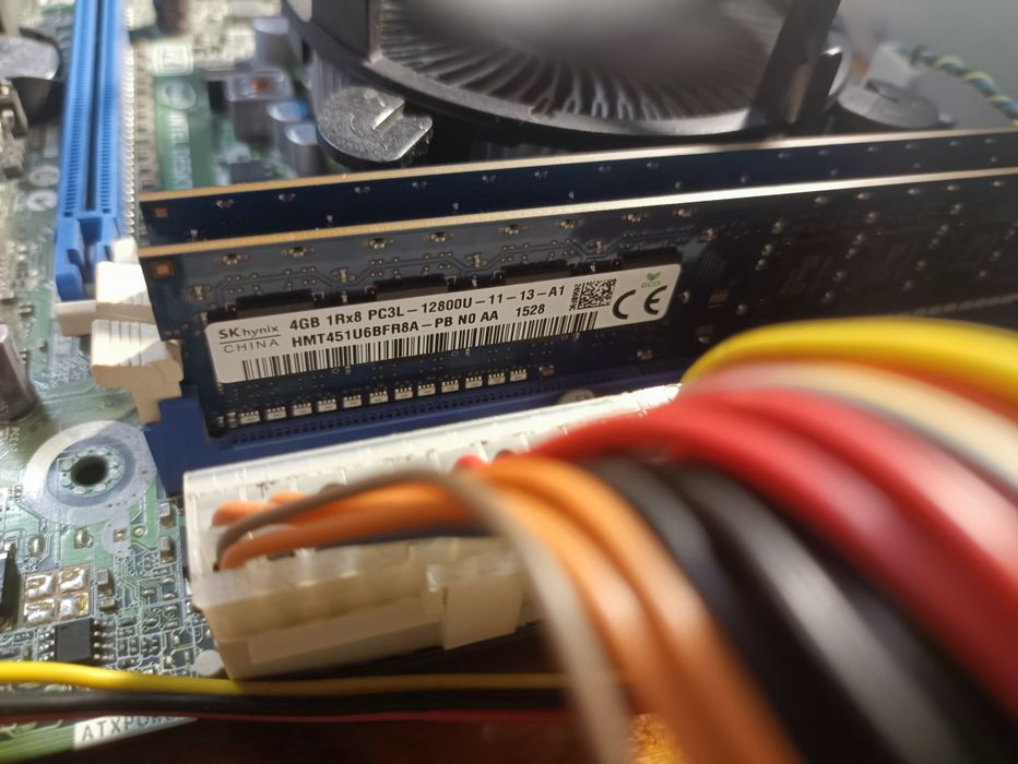 Продам комплект Intel DH61BE + Core i5-2400+ 8gb DDR3 1600