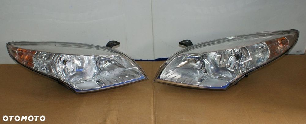 Lampa lewa prawa reflektor Renault Megane stan bdb 2008-2012