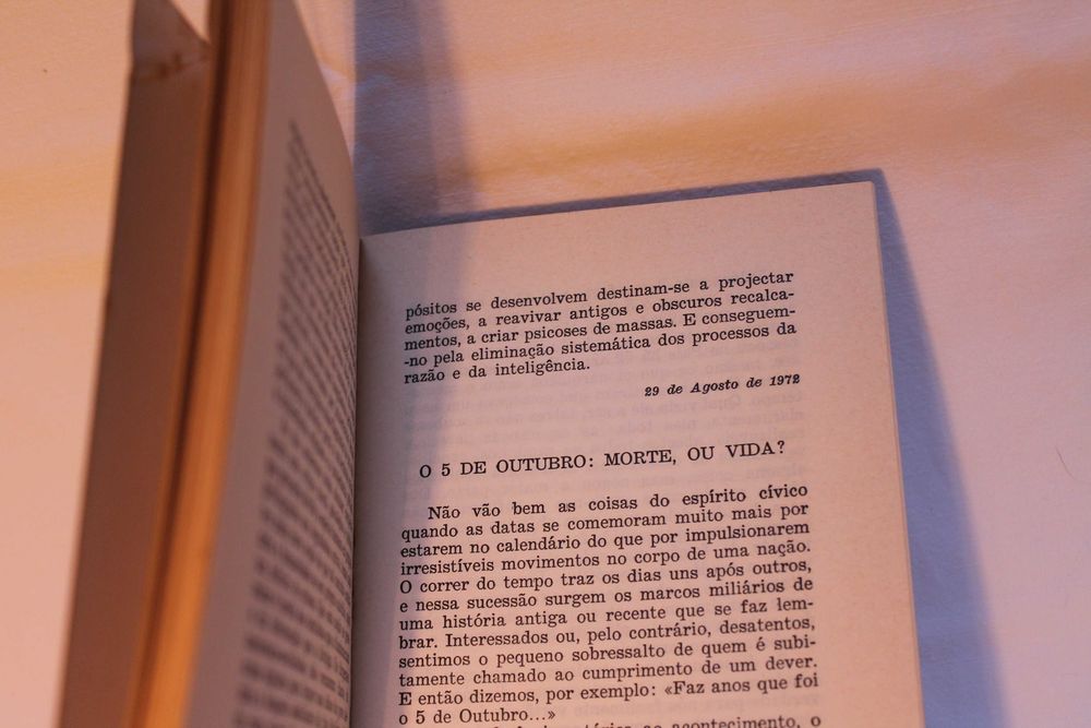 1ª edição de "As opiniões que o DL teve" (1974), de José Saramago