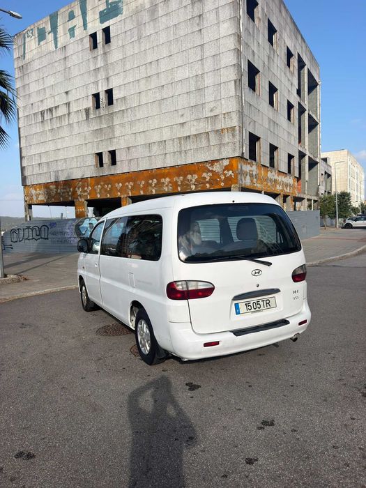 Hyundai H1 2.5cc de 9 lugares